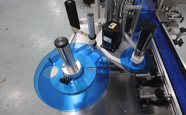 平面貼標機,圓瓶貼標機,自動貼標機,東莞貼標機